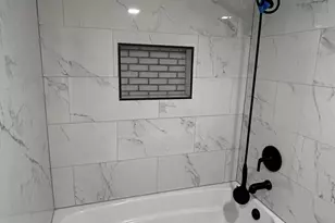 15 S Kenworthy St, Valparaiso, IN 46385 - Photo 5