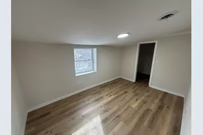 15 Kenworthy Street, Valparaiso, IN 46385 - Photo 9