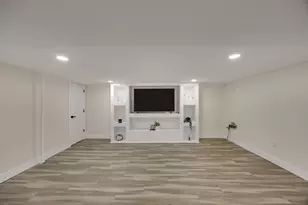 2110 Cleveland St, Gary, IN 46404 - Photo 17