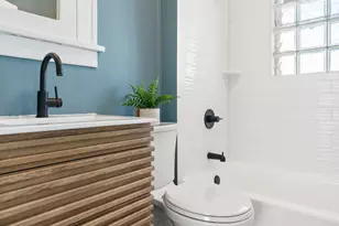 6839 Arkansas Ave, Hammond, IN 46323 - Photo 9