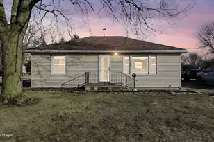 331 S Melville St, Rensselaer, IN 47978 - Photo 1