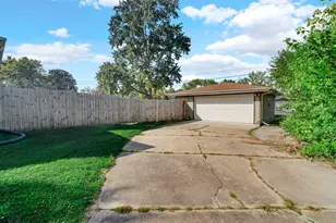 444 N Ohio St, Hobart, IN 46342 - Photo 21