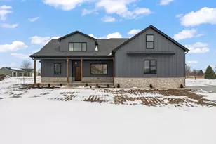 3979 Tomahawk Cir, La Porte, IN 46350 - Photo 1