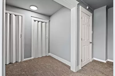 565 Jackson Street, Gary, IN 46402 - Photo 15