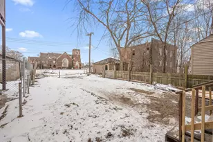 565 Jackson St, Gary, IN 46402 - Photo 21