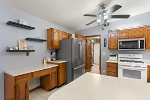 507 S 20th St, Chesterton, IN 46304 - Photo 9