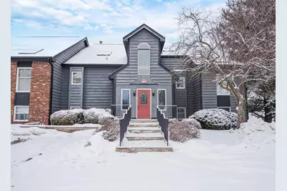 1300 Winding Ridge Lane #D8, Valparaiso, IN 46383 - Photo 3