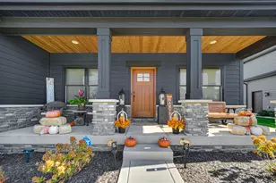 9551 Fescue Dr, Saint John, IN 46373 - Photo 3