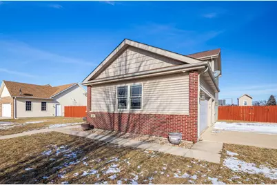 704 Coach Light Lane, Lowell, IN 46356 - Photo 5