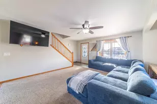 704 Coach Light Ln, Lowell, IN 46356 - Photo 7