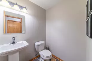 704 Coach Light Ln, Lowell, IN 46356 - Photo 17