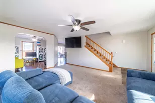 704 Coach Light Ln, Lowell, IN 46356 - Photo 9