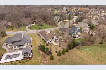 2309 Throughwoods Drive, Valparaiso, IN 46385 - Photo 3