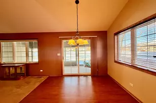 6198 Avocet Cir, Hobart, IN 46342 - Photo 19