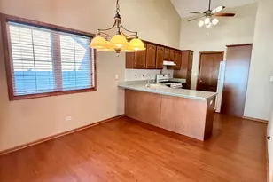 6198 Avocet Cir, Hobart, IN 46342 - Photo 11