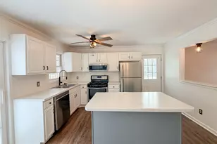 1128 Earl Rd, Michigan City, IN 46360 - Photo 9