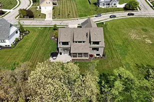 3703 Brigata Dr, Valparaiso, IN 46385 - Photo 9