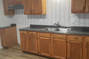 384 Lahonda Dr, Valparaiso, IN 46385 - Photo 5