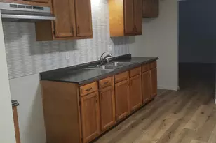 384 Lahonda Dr, Valparaiso, IN 46385 - Photo 9