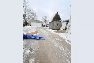 415 E Oak Street, Rensselaer, IN 47978 - Photo 5