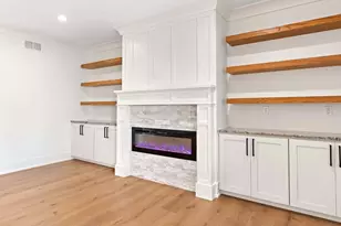 13822 Waterleaf Dr, Saint John, IN 46373 - Photo 11