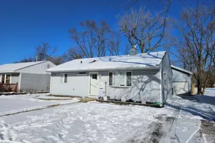 8129 Wicker Park Dr, Highland, IN 46322 - Photo 1