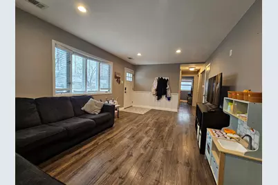 8129 Wicker Park Drive, Highland, IN 46322 - Photo 3