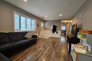 8129 Wicker Park Dr, Highland, IN 46322 - Photo 3