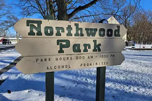 8129 Wicker Park Dr, Highland, IN 46322 - Photo 21