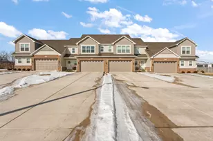 5547 Victoria Pl, Crown Point, IN 46307 - Photo 3