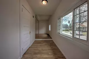 414 Allen St, La Porte, IN 46350 - Photo 5