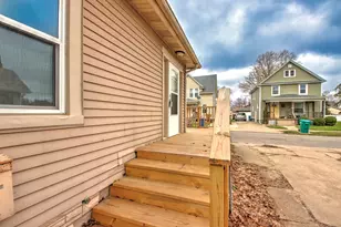 414 Allen St, La Porte, IN 46350 - Photo 3