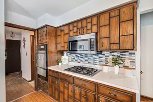 8120 Tapper Ave, Munster, IN 46321 - Photo 9