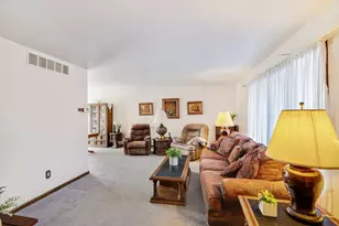 8120 Tapper Ave, Munster, IN 46321 - Photo 5