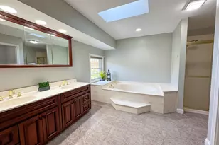 513 Kinsale Ct, Valparaiso, IN 46385 - Photo 15