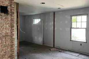 627 Tennessee St, Gary, IN 46402 - Photo 17