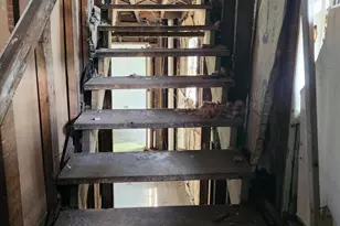 627 Tennessee St, Gary, IN 46402 - Photo 11