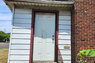 627 Tennessee St, Gary, IN 46402 - Photo 3