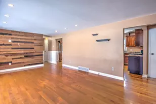 12418 White Oak Dr, Crown Point, IN 46307 - Photo 9