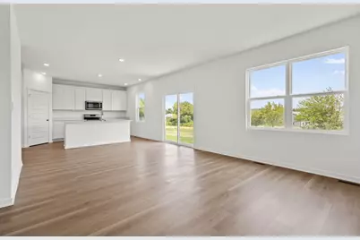 152 Cressmoor Boulevard, Hobart, IN 46342 - Photo 7