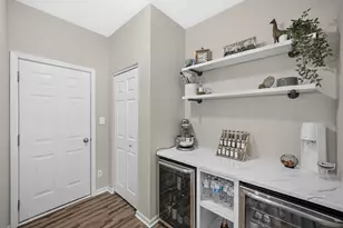 12728 Ellsworth St, Crown Point, IN 46307 - Photo 9