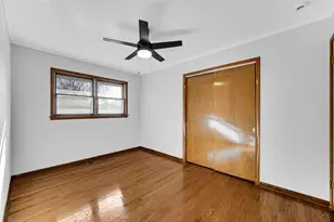 9220 Wildwood Dr, Highland, IN 46322 - Photo 19