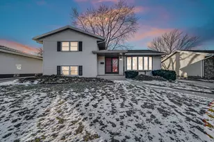 9220 Wildwood Dr, Highland, IN 46322 - Photo 1