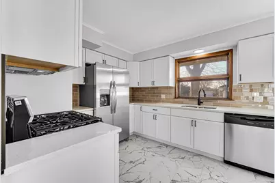 9220 Wildwood Drive, Highland, IN 46322 - Photo 5