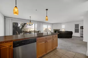 11010 Beacon Ct, Saint John, IN 46373 - Photo 9