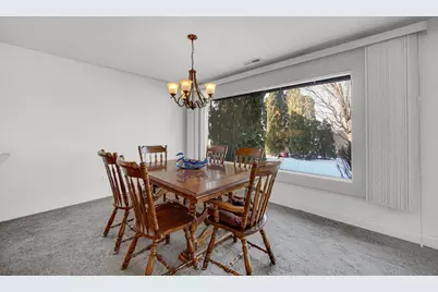 11010 Beacon Court, Saint John, IN 46373 - Photo 5