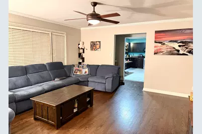 140 N Linda Street, Hobart, IN 46342 - Photo 3