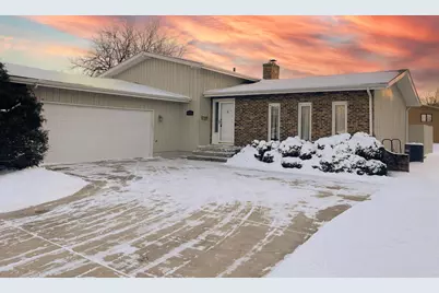 1118 Fran-Lin Pkwy, Munster, IN 46321 - Photo 1