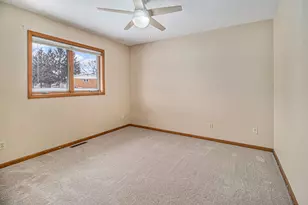 9082 Dallas Pl, Crown Point, IN 46307 - Photo 11