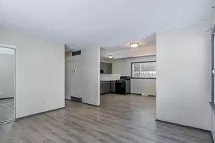 4110 Alabama St, Hobart, IN 46342 - Photo 9